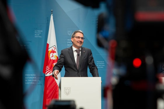 Südtirols Gesundheitswesen stehe vor großen Herausforderungen, unterstrich Landeshauptmann und Gesundheitslandesrat Arno Kompatscher heute. (Foto: LPA/Fabio Brucculeri)