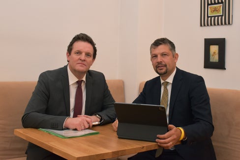 Da sinistra l'assessore ai Trasporti del Land Tirol René Zumtobel e il suo collega altoatesino Daniel Alfreider. (Foto: Land Tirol/Knabl)