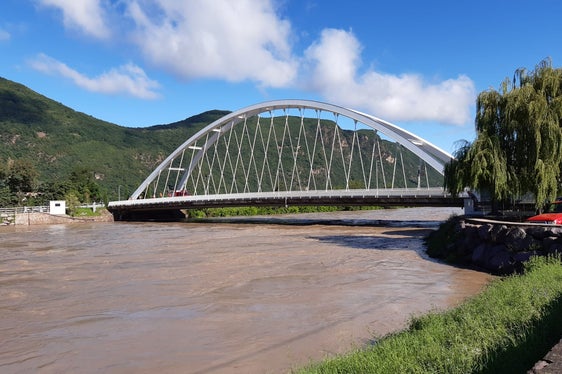 Pegel der Etsch heute mittags bei der Pfattner Brücke (Foto: Agentur für Bevölkerungsschutz/Amt für Hydrologie und Stauanlagen)
