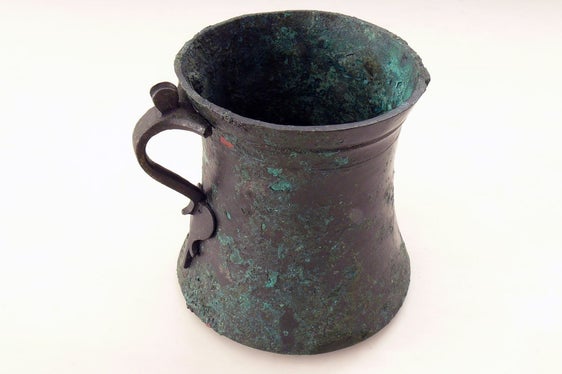 Henkelbecher (1. Jahrhundert v. Chr.) (Foto: LPA/LDA)