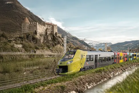 Die letzte Phase der Elektrifizierung der Vinschger Bahn beginnt: Ab dem 26. Oktober wird deshalb die Bahnstrecke Meran-Mals vorübergehend gesperrt. (Foto: LPA/STA)