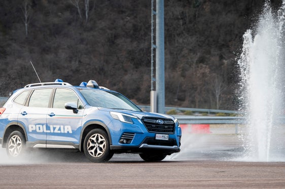 Un'auto della Polizia di Stato durante le esercitazioni al Safety Park. (Foto: USP/Fabio Brucculeri)