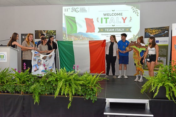 Presentazione del Paese d'origine con uno spettacolo teatrale. (Foto: USP/Scuola professionale Laimburg)