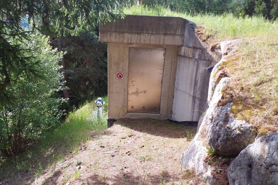 Nella zona del serbatoio dell’acqua potabile di Agumes è stata realizzata una nuova via di accesso per consentire un migliore accesso all’idrante fuori terra in caso di intervento. (Foto: USP/Ispettorato forestale di Silandro)