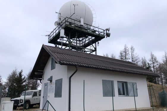 Die Radarstation am Gantkofel (im Bild) wird von Südtirol und dem Trentino seit ihrer Errichtung vor 22 Jahren gemeinsam betrieben. (Foto: LPA/Landesamt für Meteorologie und Lawinenwarnung)