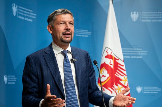 Landesrat Daniel Alfreider: Die aktuellen PISA-Ergebnisse zeigen eine positive Entwicklung an unseren ladinischen Schulen: Mehrsprachigkeit ist kein Hindernis, sondern eine Stärke unseres Schulsystems. (Foto: LPA/Fabio Brucculeri)
