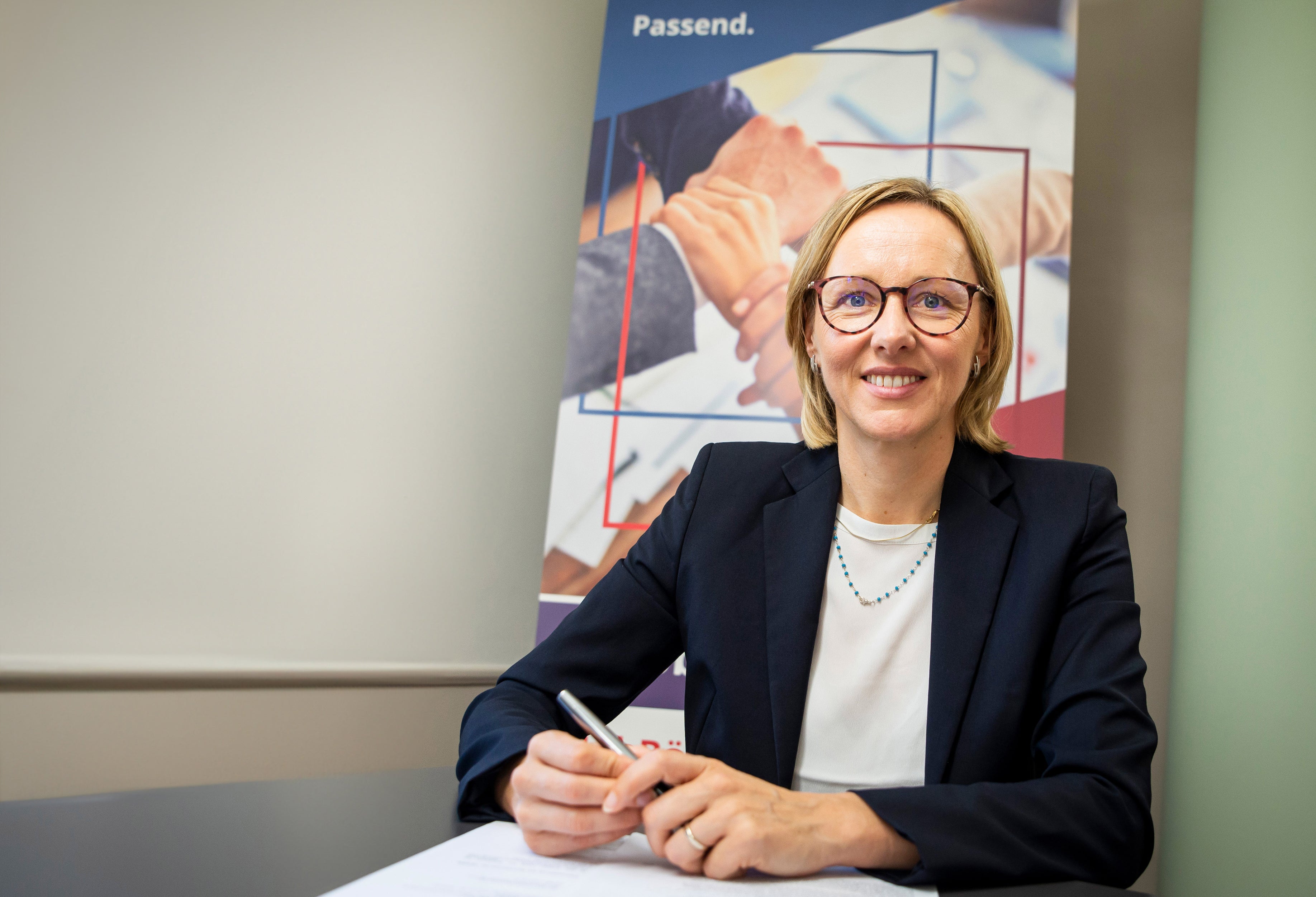 Frauen sind ein unverzichtbares Potential für unseren Arbeitsmarkt. Die Zahlen zeigen jedoch, dass befristete Arbeitsverträge nach der Rückkehr aus der Mutterschaft sprunghaft ansteigen, gibt Arbeitslandesrätin Magdalena Amhof zu bedenken. (Foto: LPA/Fabio Brucculeri)