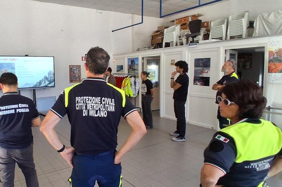 In caso di emergenza medica, l’Aiut Alpin è raggiungibile in tutta l’area di intervento direttamente tramite il numero unico di emergenza 112. (Foto: USP/Agenzia per la Protezione civile)