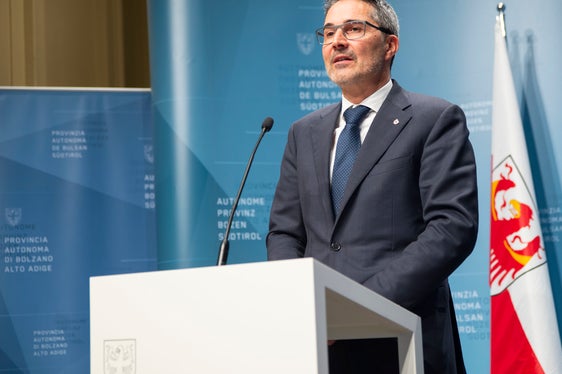 Il presidente della Provincia, Arno Kompatscher, nel corso della conferenza stampa odierna (Foto: ASP/F. Brucculeri)