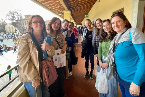 Il Dipartimento Istruzione e Formazione ladina ha presentato alla Fiera Dicacta Italia, dal 20 al 22 marzo a Firenze, il sistema scolastico paritetico plurilingue delle località ladine (Foto: ASP/Direzione Scuole ladine)