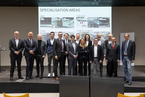 In einem partizipativen Prozess mit Unternehmen, Forschungsinstituten und Stakeholdern hat der NOI Techpark eine sogenannte Spezialisierungsstrategie entwickelt, über die heute diskutiert wurde. (Foto: NOI Techpark)