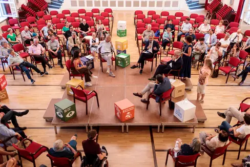 Ottima partecipazione alla serata di Caldaro con il presidente Kompatscher e l'assessore Alfreider (Foto: ASP/Tiberio Sorvillo)