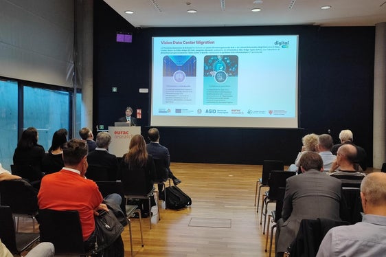 L'esperto Gaetano Correnti ha illustrato la migrazione dei dati della Pubblica amministrazione verso un Data Center unico. (Foto: USP/Ursula Pirchstaller)