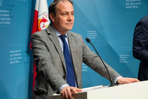 L'assessore provinciale all'ambiente e all'energia Vettorato ha illustrato oggi le nuove misure sugli incentivi per l'efficienza energetica le energie rinnovabili. Un passo importante nell'attuazione del Piano clima (Foto: ASP/Fabio Brucculeri)