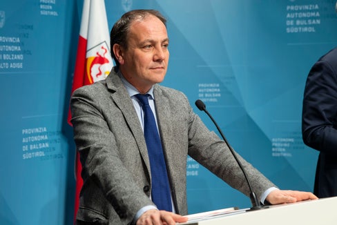 Landesrat Vettorato: Die neuen Zuschüsse helfen, Immobilien aufzuwerten, unterstützt Familien und Unternehmen und wirkt dem Klimawandel entgegen. (Foto: LPA/Fabio Brucculeri)