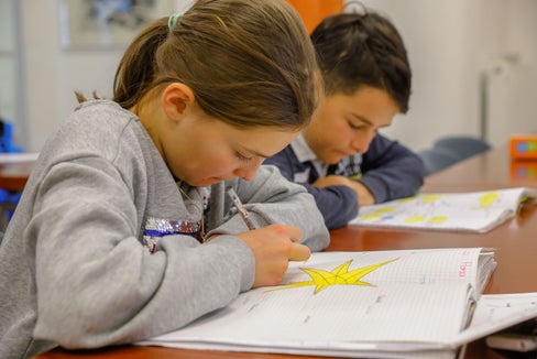 L'assessore all'Istruzione in lingua italiana Marco Galateo e il sovrintendente scolastico Vincenzo Gullotta tracceranno un bilancio dell'anno formativo che si chiude, illustrando i principali dati, le azioni intraprese e i risultati raggiunti dalla Scuola in lingua italiana nel corso di una conferenza stampa in programma l'8 giugno a Bolzano. (Foto: USP/Oskar Verant)