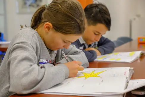 L'assessore all'Istruzione in lingua italiana Marco Galateo e il sovrintendente scolastico Vincenzo Gullotta tracceranno un bilancio dell'anno formativo che si chiude, illustrando i principali dati, le azioni intraprese e i risultati raggiunti dalla Scuola in lingua italiana nel corso di una conferenza stampa in programma l'8 giugno a Bolzano. (Foto: USP/Oskar Verant)