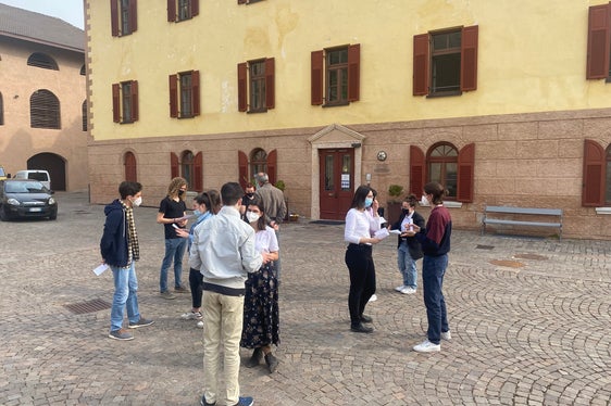 Speeddating zum Kennenlernen bei den Talente Tagen 2022 in Tramin (Foto: Bildungsdirektion/Alessandro Montoro)