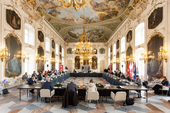 Im Rahmen der Vorstandssitzung und Generalversammlung der Euregio Tirol-Südtirol-Trentino in der Innsbrucker Hofburg wurde Bilanz über die Tiroler Präsidentschaft gezogen. (Foto: Land Tirol/Die Fotografen)