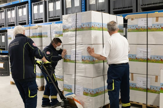 L'invio in Moldavia include 1.000 coperte. (Foto: Protezione civile Croce Bianca)