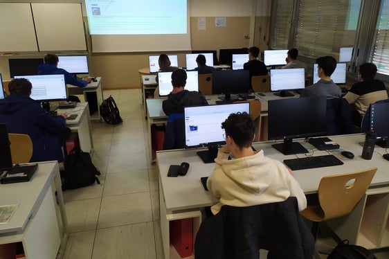 Über 100 Schülerinnen und Schüler haben in diesem Jahr am Quiz zur politischen Bildung teilgenommen, neun davon haben sich einen Preis gesichert. (Foto: LPA/Paolo Debertol)