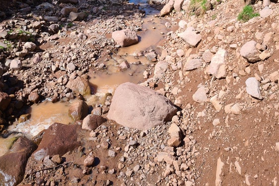 I temporali della scorsa estate hanno causato danni rilevanti al Rio della Madonnina. (Foto: ASP/Ufficio Sistemazione bacini montani Nord)