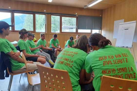 Was ist Geschiebe? Was ein Gefahrenzonenplan? Zum Abschluss der Woche wurde heute ein Quiz ausgefüllt. (Foto: LPA/Maja Clara)