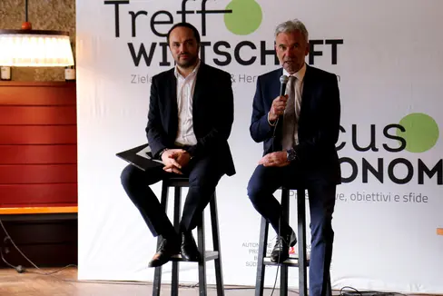 Mercoledì 23 novembre a Marlengo è in programma un confronto sui temi dell'economia con gli assessori provinciali Achammer e Schuler (Foto: ASP/Peter Natter)