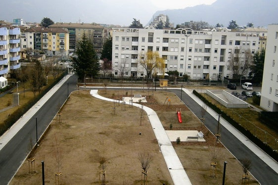 In der Mitte des Areals wurde eine 3320 Quadratmeter umfassende Parkfläche mit Zugang von der Reschenstraße angelegt. (Foto: LPA/Igor Cocca)