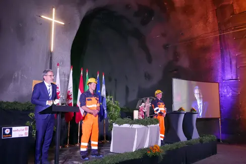 LH Kompatscher: Mit dem Brennerbasistunnel werden Grenzen überwunden und Menschen zusammengeführt. (Foto: LPA/Ingo Dejaco)