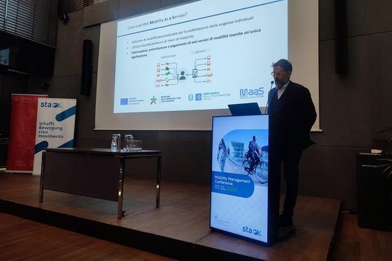 L'intervento di Fabio Franchetto dell'Ufficio Infrastrutture e mobilità sostenibile della Provincia (Foto: Sta - Strutture Trasporto Alto Adige SpA)