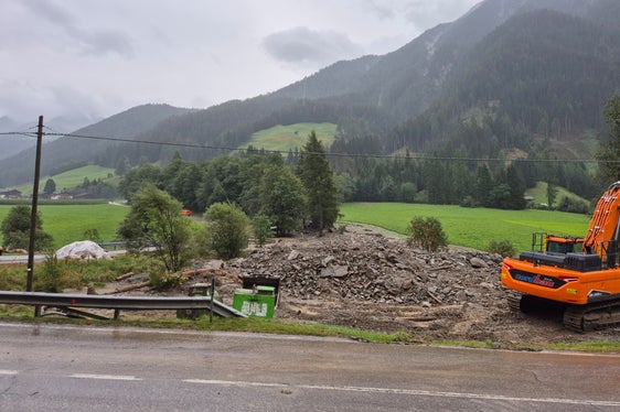 Una fase dei lavori nella zona colpita dal maltempo a Casies la sera del 24 agosto. (Foto: USP/Ufficio Sistemazione bacini montani est)