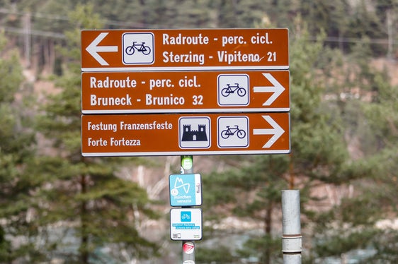 Die Geldmittel, die den Bezirksgemeinschaften und der Stadt Bozen für den Betrieb und die ordentliche Instandhaltung der übergemeindlichen Radwege zur Verfügung stehen, steigen (Foto: USP/Oskar Verant)