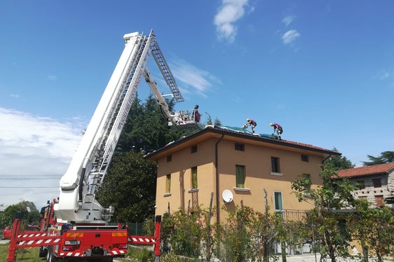 Uno dei tanti interventi garantiti dal personale dei Vigili del fuoco altoatesini. (Foto: ASP/Corpo permanente dei Vigili del fuoco)