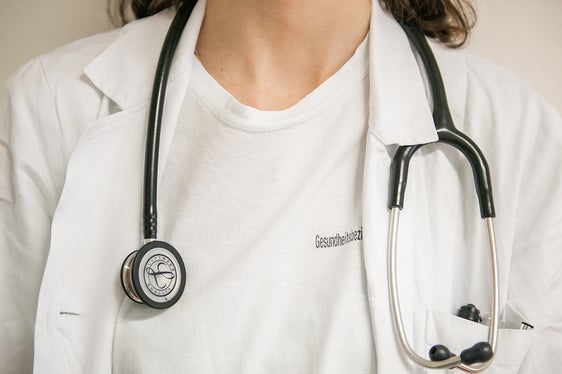 Medici di base e pediatri di libera scelta possono presentare domanda per un contratto a tempo indeterminato in varie località dell'Alto Adige sino all'11 agosto (Foto: ASP/ Claudia Corrent)