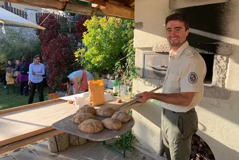 Brotbacken hautnah erleben kann man an den Brotbacktagen im Naturparkhaus Trudner Horn. (Foto: LPA/Landesamt für Natur)