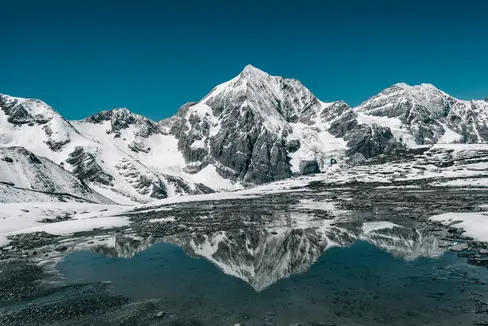 Um die Berge, den Klimaschutz und die Nachhaltigkeit ging es heute bei einer internationalen Konferenz in Como, bei der LH Kompatscher forderte, vom Planen ins Handeln zu kommen. (Foto: Unsplash)