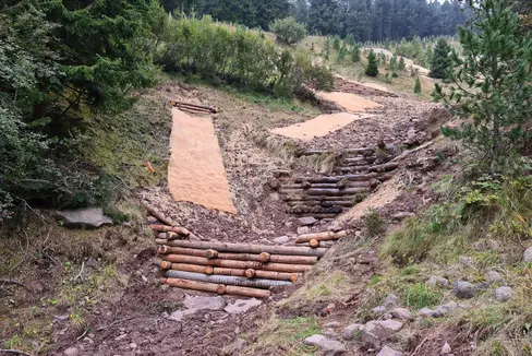 Ecco come si presenta il fossato Hauserlahn al termine dei lavori (Foto: ASP/Ufficio Sistemazione bacini montani Nord)