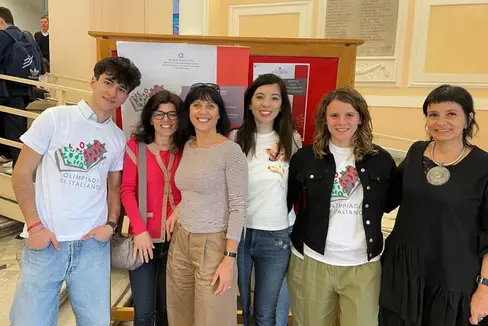 Gli studenti accompagnati dagli insegnati hanno partecipato ai Campionati nazionali della lingua italiana. Da sin. : Alex Beato, Giuliana Regazzi, Cristina Corbetta, Paola Rizzi, Sophia Crivellaro, Marina Fiorentini (Foto: ASP/Cristina Corbetta)