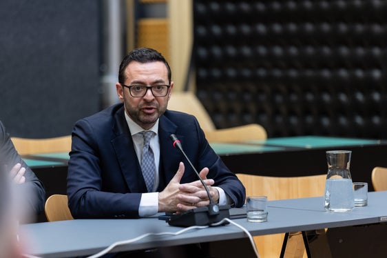 “Il clima delle interlocuzioni con l’azienda è molto positivo, la nostra volontà è che la continuità occupazionale sia garantita con questi lavoratori”, ha detto l’assessore Galateo. (Foto: USP/Lucia Rose Buffa)