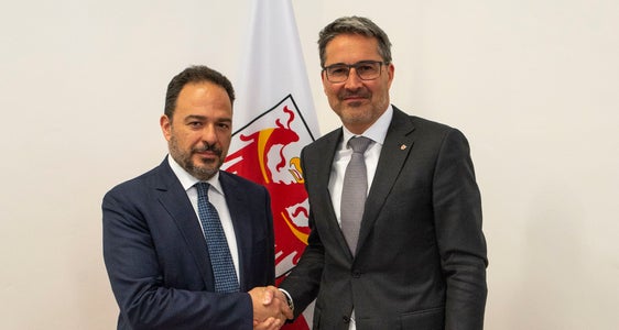 Il nuovo direttore della sede di Bolzano di Banca d'Italia, Michele Benvenuti (a sin.), con il presidente della Provincia, Arno Kompatscher (Foto: ASP/Fabio Brucculeri)