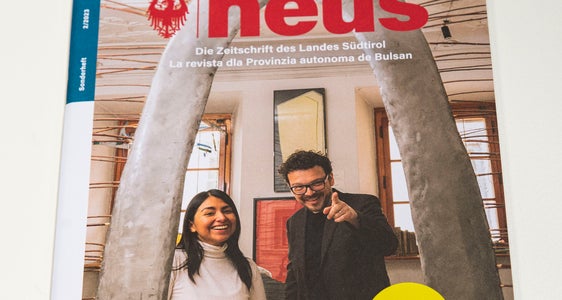 Zum Kennenlernen der Südtiroler Landesmuseen lädt die neu erschienene zweite Ausgabe der Landeszeitung ein. (Foto: LPA/Fabio Brucculeri)