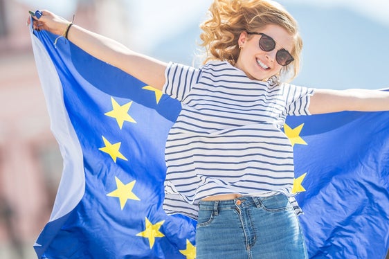 Europa und Jugendpolitik im Fokus: Der italienische Landesjugendbeirat lädt am Mittwoch, 26. November, um 17 Uhr, zu einem offenen Online-Treffen zu den Themen Europa und Jugendpolitik mit Fachleuten der Europäischen Kommission ein. Anmeldungen sind weiterhin möglich. (Foto: Adobe Stock/Das Foto darf nur in Zusammenhang mit dieser Pressemitteilung verwendet werden.)