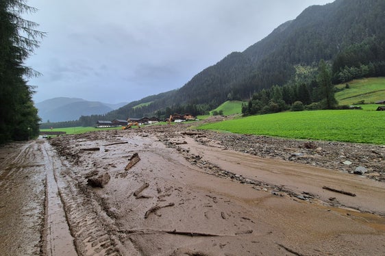 Colata di fango e detriti nel Risterbach. (Foto: USP/Ufficio Sistemazione bacini montani est)