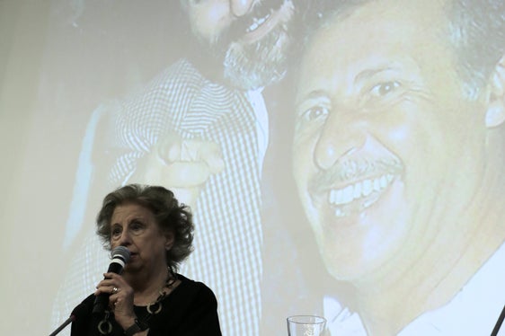 Maria Falcone ha emozionato gli studenti altoatesini con il ricordo del fratello Giovanni e di Paolo Borsellino (Foto: ASP/Ingo Dejaco)