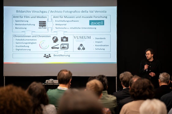 Das Vintschger Museum arbeitet am Projekt Bildarchiv Vinschgau, das durch die dezentrale Datenverwaltung des Portals ermöglicht worden sei. (Foto: LPA/Fabio Brucculeri)