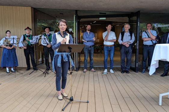 Abteilungsdirektorin Virna Bussadori: Unsere Naturparkhäuser sind Dreh- und Angelpunkt der Informations- und Umweltbildungsarbeit. Hier kann man die große Welt des Naturparks im Kleinen begreifen. (Foto: LPA/Vera Brunetti)
