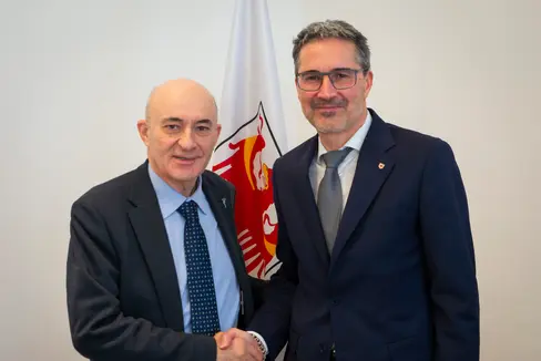 Die Zusammenarbeit, die Unterstützung der Justizverwaltung durch Region und Land und der Personalmangel waren Themen, die Landeshauptmann Kompatscher mit Generalstaatsanwalt Mistri heute besprochen hat. (Foto: LPA/Fabio Brucculeri)