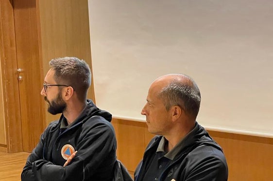 Verbauungskonzept vorgestellt und zur Diskussion gestellt: Techniker Jan Kobald (l.) und Direktor Philipp Walder vom Landesamt für Wildbach- und Lawinenverbauung Nord (Foto: LPA/Landesamt für Wildbach- und Lawinenverbauung Nord)