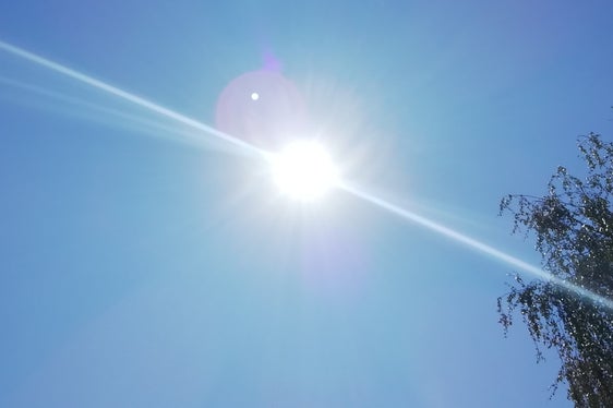 Das Landeslabor für Luftanalysen und Strahlenschutz verweist darauf, dass bei dieser Wetterlage auch auf die erhöhte ultraviolette Strahlung, vor allem um die Mittagszeit zu achten ist. (Foto: LPA/Umweltagentur/Nadia Franzoi)
